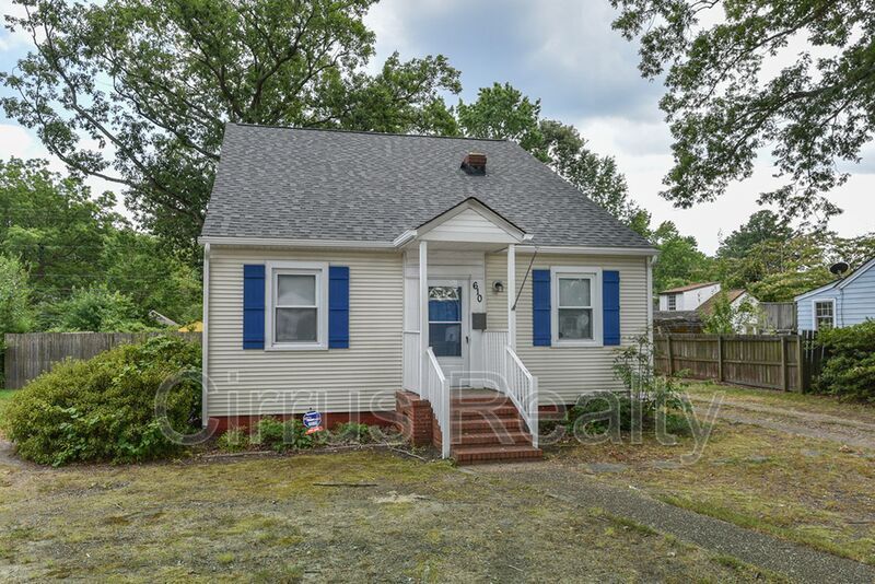Foto principal - 610 Ellen Rd
