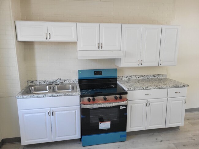 Building Photo - 425 Ohio Ave