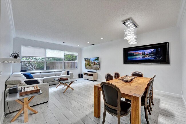 Foto del edificio - 2508 Cardaman Ave