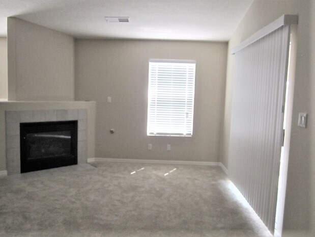 Foto del edificio - 957 Benjamin Drive SE