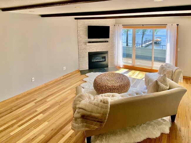 Foto del edificio - 4 Shoreline Pl
