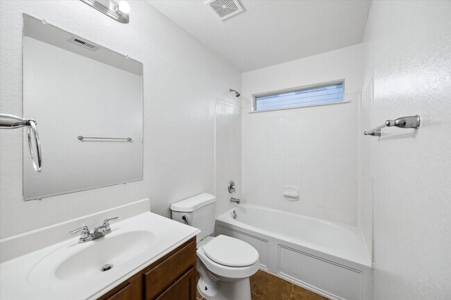 Foto del edificio - 9110 River Dale Canyon Ln