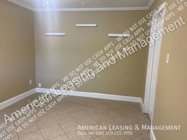 Building Photo - Spacious 3-Bedroom 2-Bath Home for Lease i...