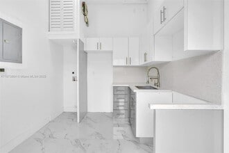 Building Photo - 5850 NE 3rd Ave