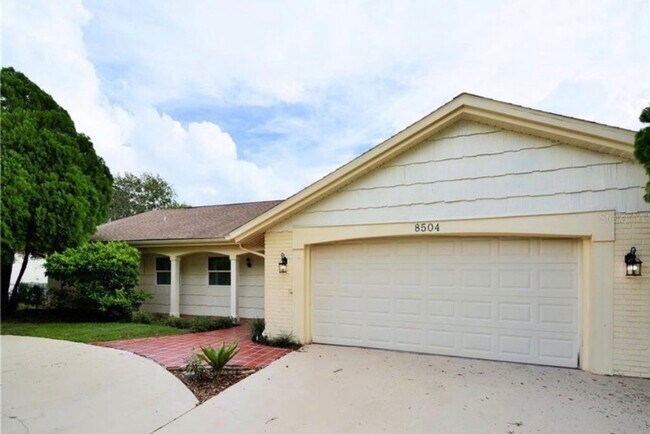 Building Photo - 8504 Sunflower Ln
