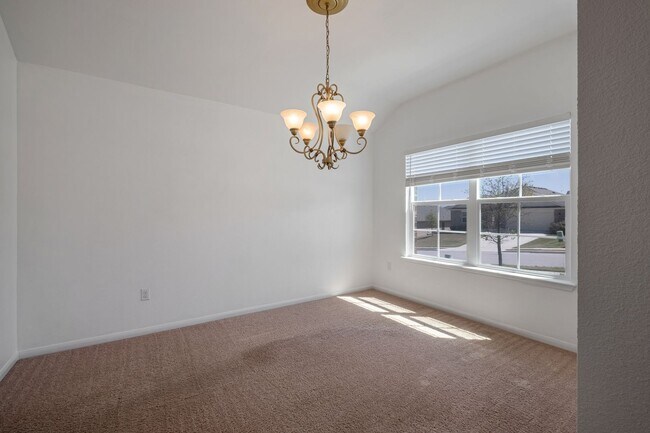 Foto del edificio - Relaxing 3 Bedroom, 2 Bath Home Near Hutto...