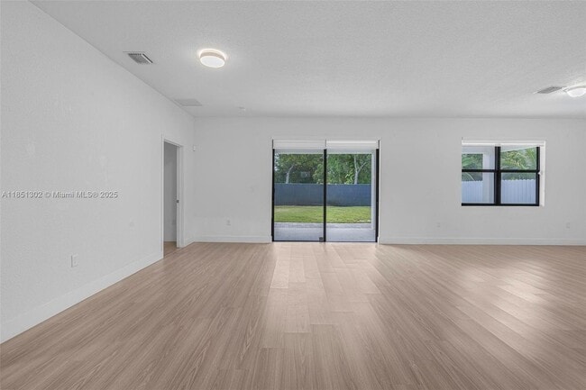 Building Photo - 21465 SW 125th Psge