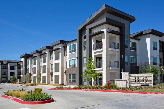 Easy to manuever access to community - Hunters Creek Apartments