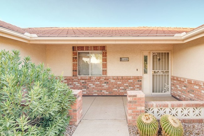Building Photo - 11446 E Mendoza Ave
