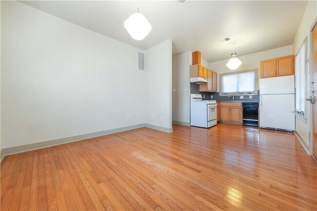 Building Photo - 3009 S 4th St