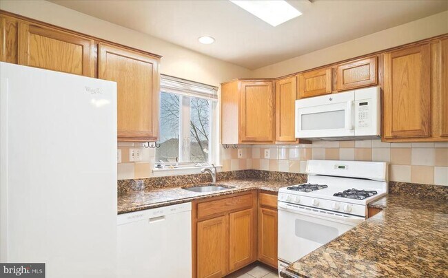 Foto del edificio - 22006 Stone Pier Ln