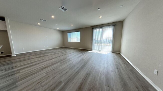 Building Photo - PRICE REDUCTION! Brand New 4 Bedroom 2.5 B...