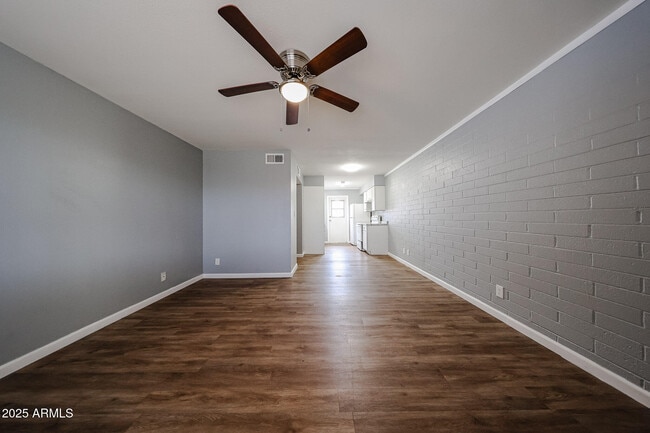 Foto del edificio - 2226 W Heatherbrae Dr