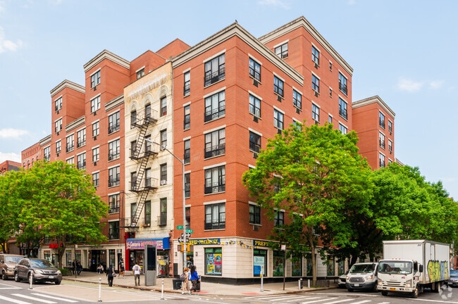 Building Photo - 3 E 115th St