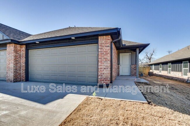 Foto del edificio - 11603 Mackenzie Wy