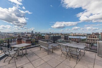 Building Photo - 416 Marlborough St
