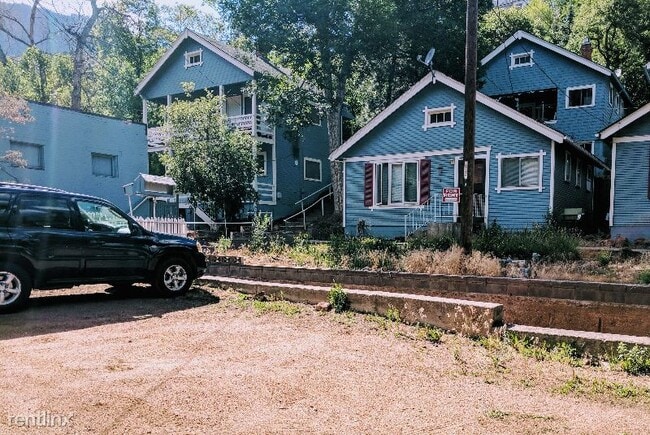 Building Photo - 1 br, 1 bath House - 320 Ruxton Ave A Unit A