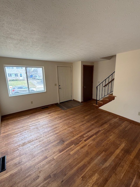 Building Photo - 3417 Beachworth Dr