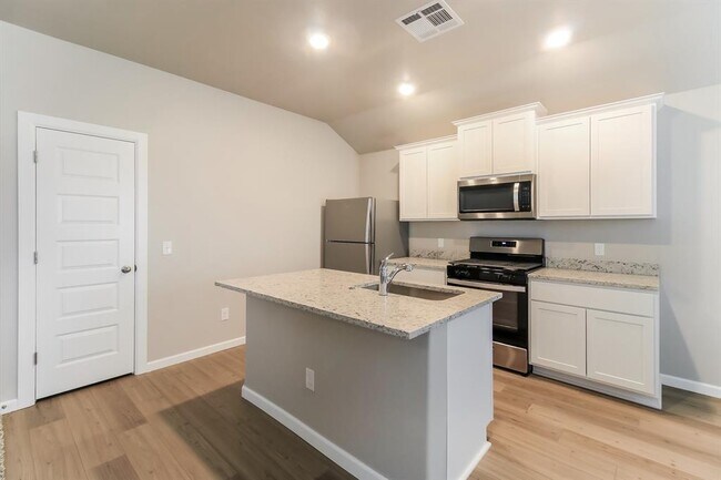 Foto del edificio - 2516 Rosewood Ln