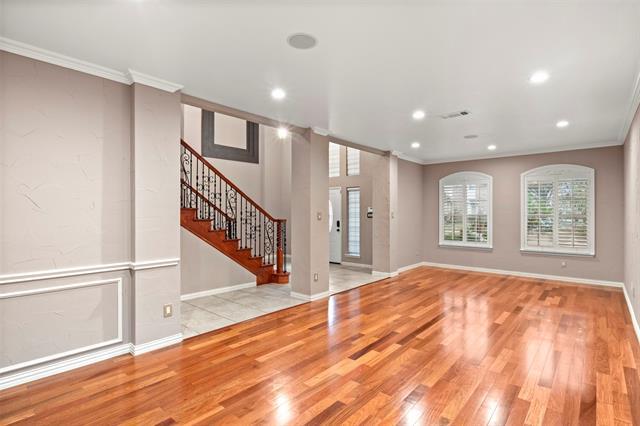 Building Photo - 808 Sabona Dr