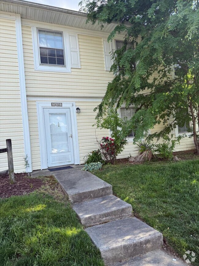 Building Photo - 5727 Bramblegate Rd