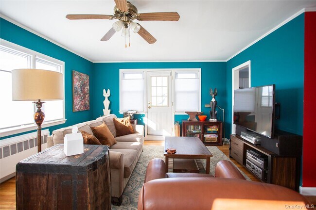 Foto del edificio - 272 Laurelton Blvd