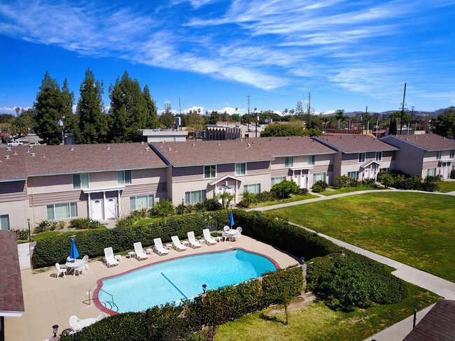 Building Photo - 1600 Mabury St