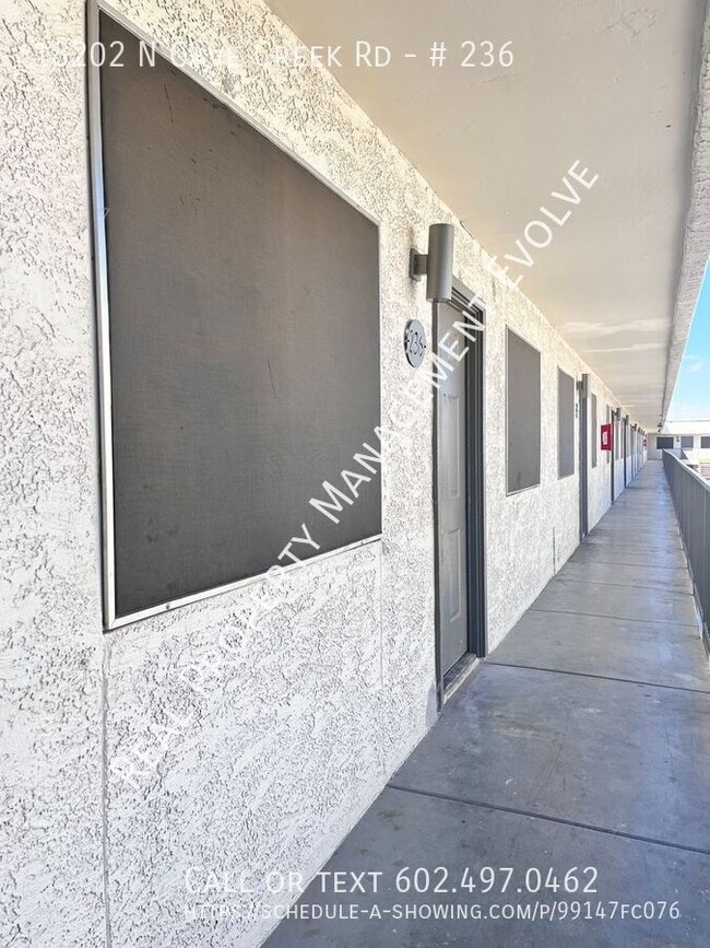 Building Photo - 18202 N Cave Creek Rd