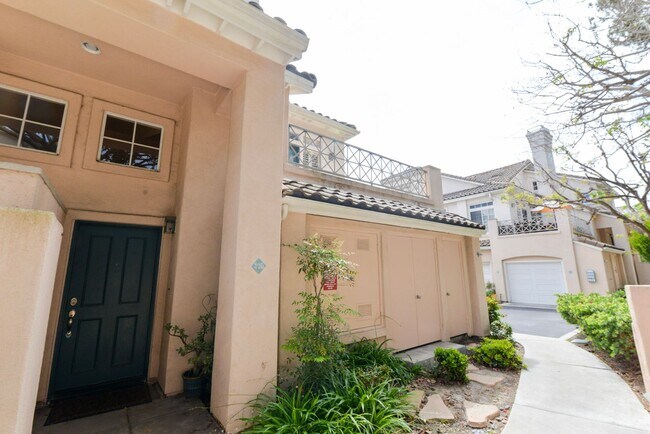 Foto del edificio - Resort style 2 bedroom/2 bath Condo/ walking distance to Ocean Ranch Village!