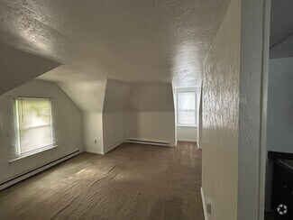 Building Photo - 120 S Graham St