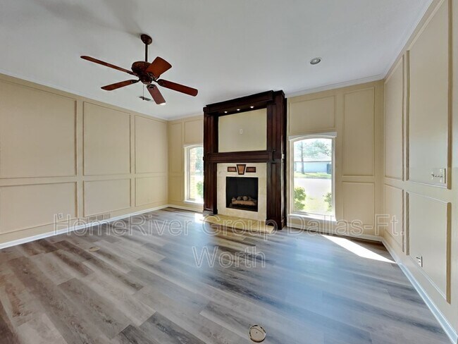 Building Photo - 308 Greenbriar Ln