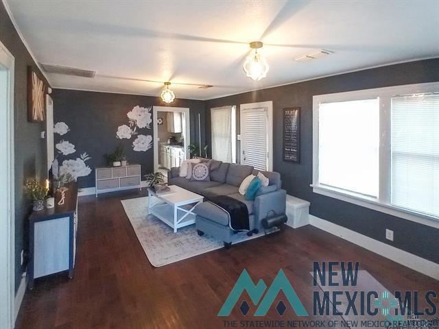 Foto del edificio - 1900 Axtell St