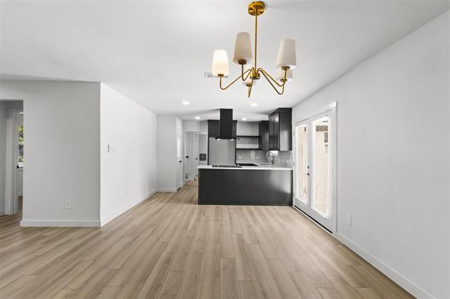 Foto del edificio - 3022 Valwood Pkwy