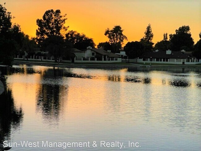Building Photo - 2 br, 2 bath House - 11040 N. 28th Drive U...
