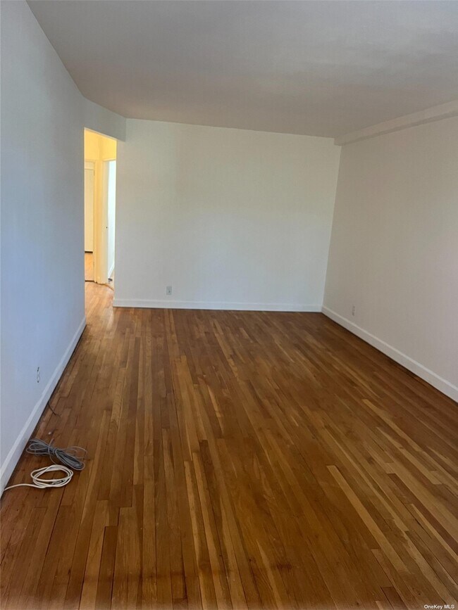 Foto del edificio - 25-24 73rd St
