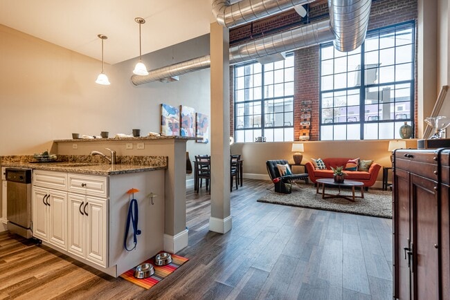 Building Photo - US Rubber Lofts
