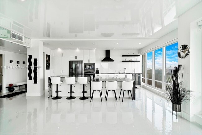Building Photo - 4020 Galt Ocean Dr