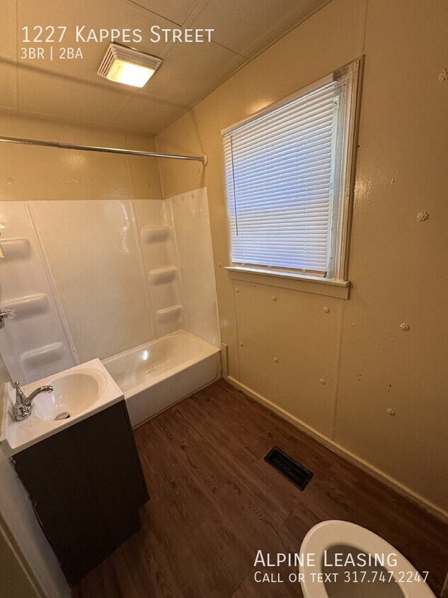 Foto del edificio - 1227 Kappes St