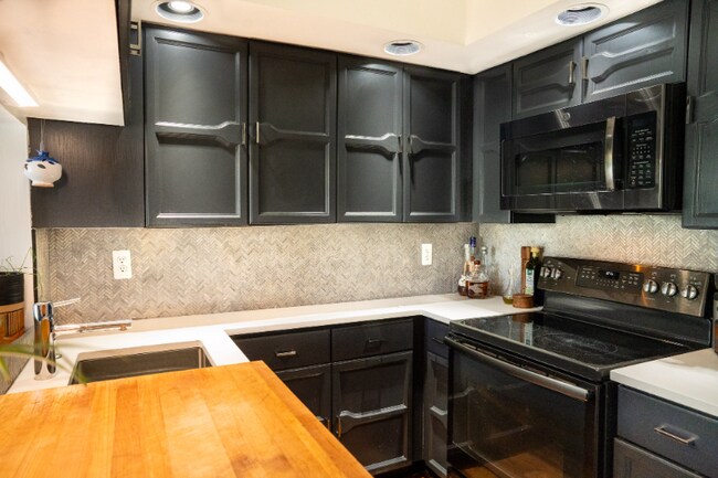 Foto del edificio - 2915 S Woodley St