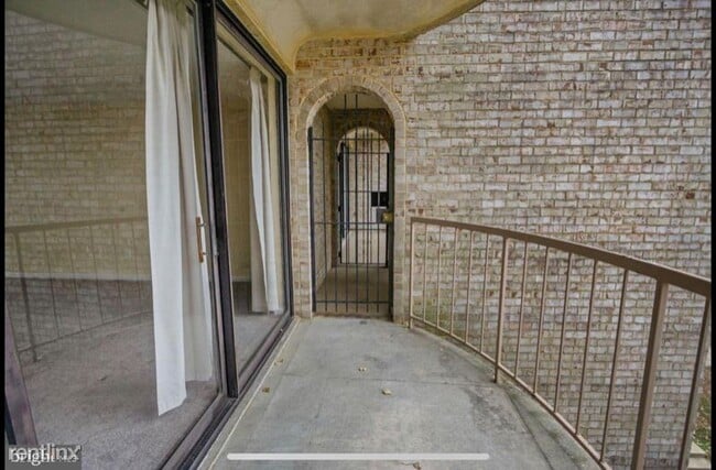 Building Photo - 2 br, 1 bath Condo - 3329 Huntley Square D...