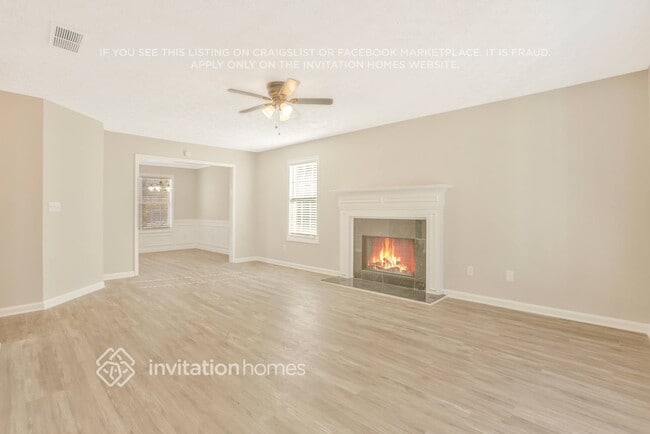 Foto del edificio - 115 E Lawn Dr