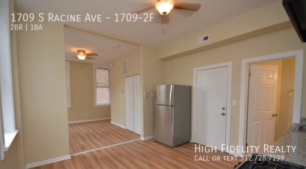 Foto del edificio - 1709 S Racine Ave