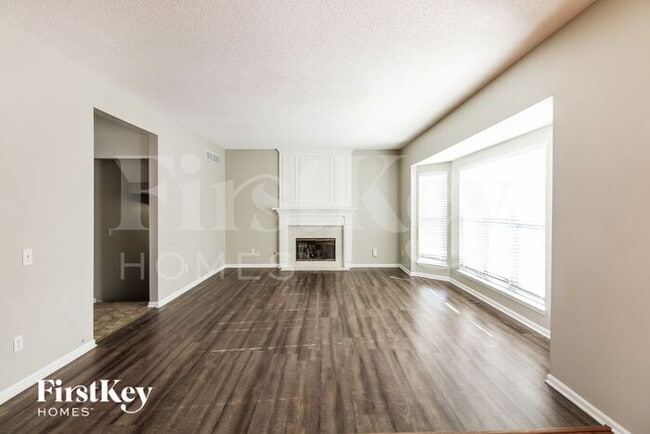 Building Photo - 909 NE 93rd Ct