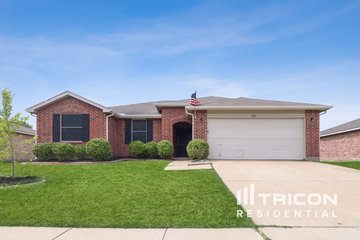 1324 Lauren Drive Burleson TX House Rental in Burleson, TX