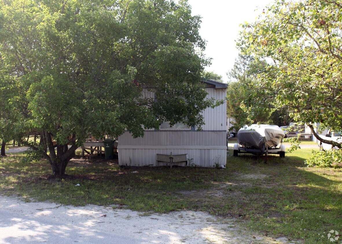 Building Photo - Roseman Park