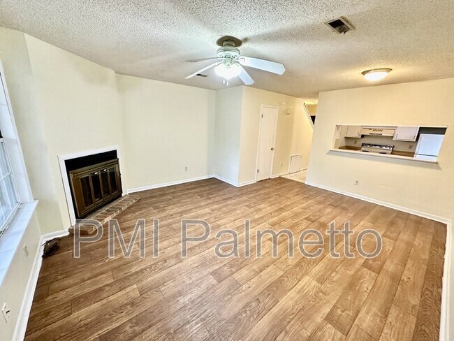 Foto del edificio - 117 Lindevon Ln
