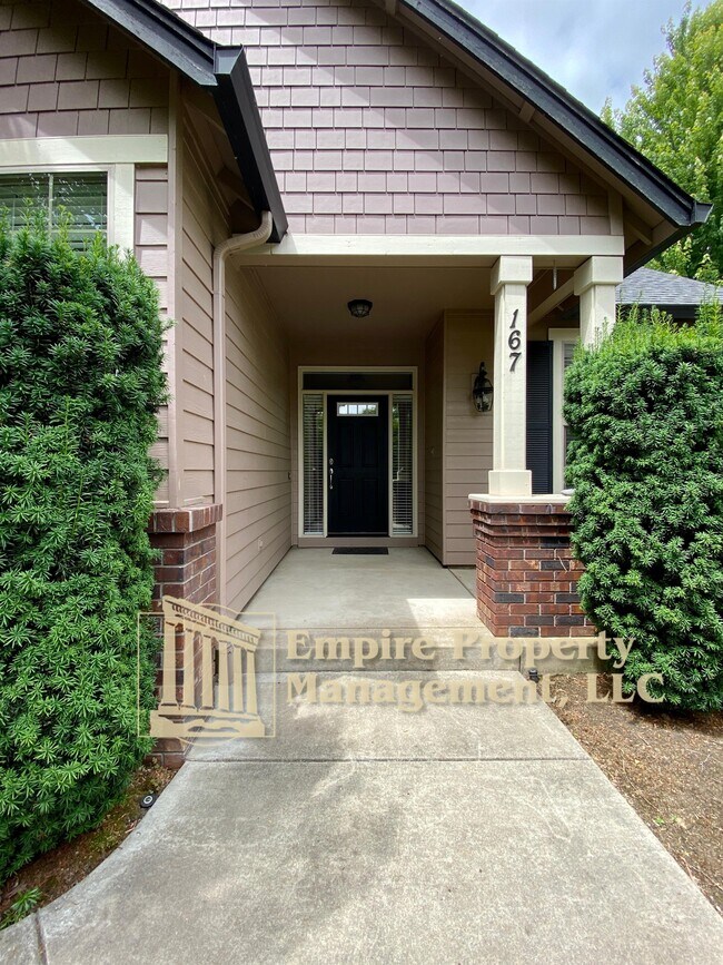 Foto del edificio - 167 Willow Springs Dr