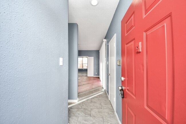 Foto del edificio - 14550 Fonmeadow Dr