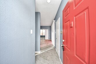 Building Photo - 14550 Fonmeadow Dr