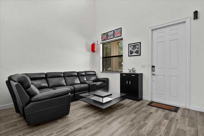 Building Photo - 6021 Night Heron Ct